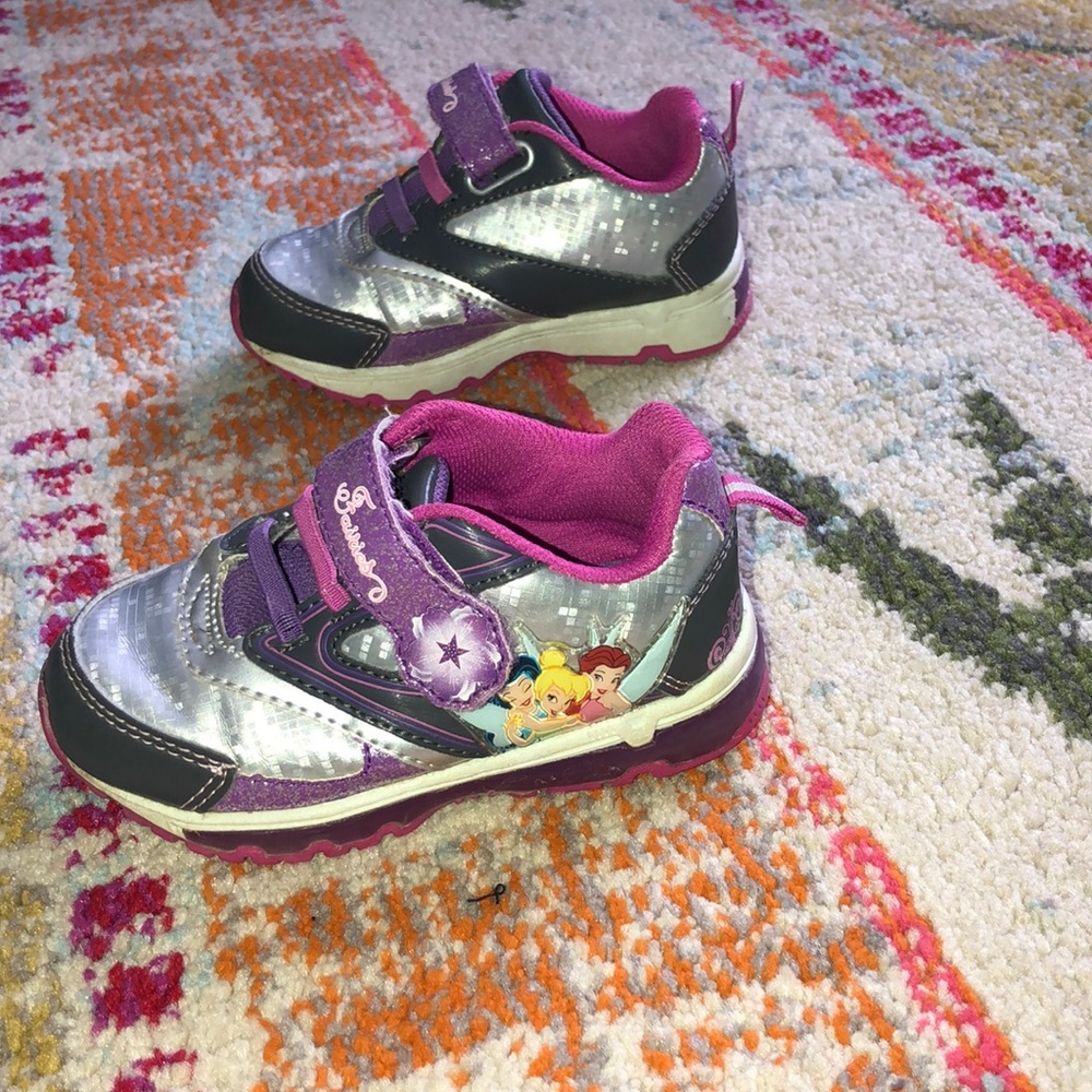 Shoes - Picture 2 of 5